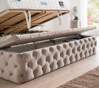 Offene Truhe vom Polsterbett Paris Deluxe